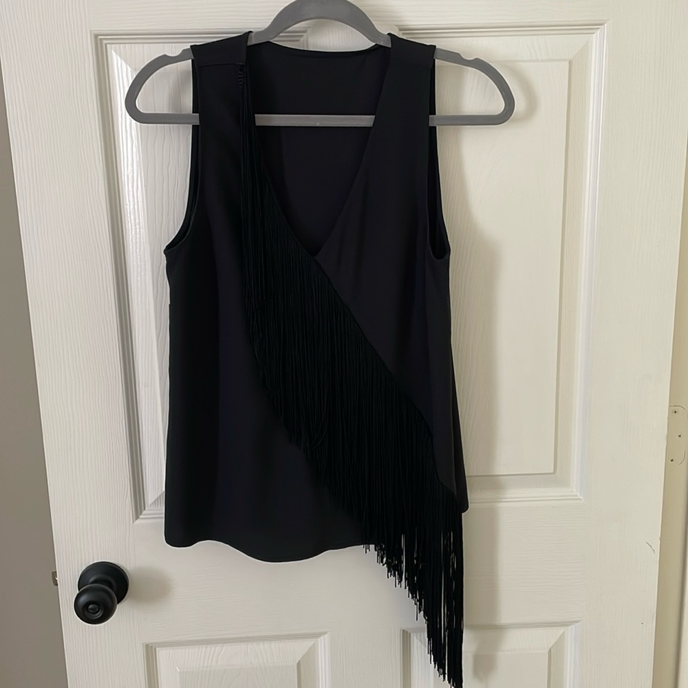 Short sleeve top with fringe